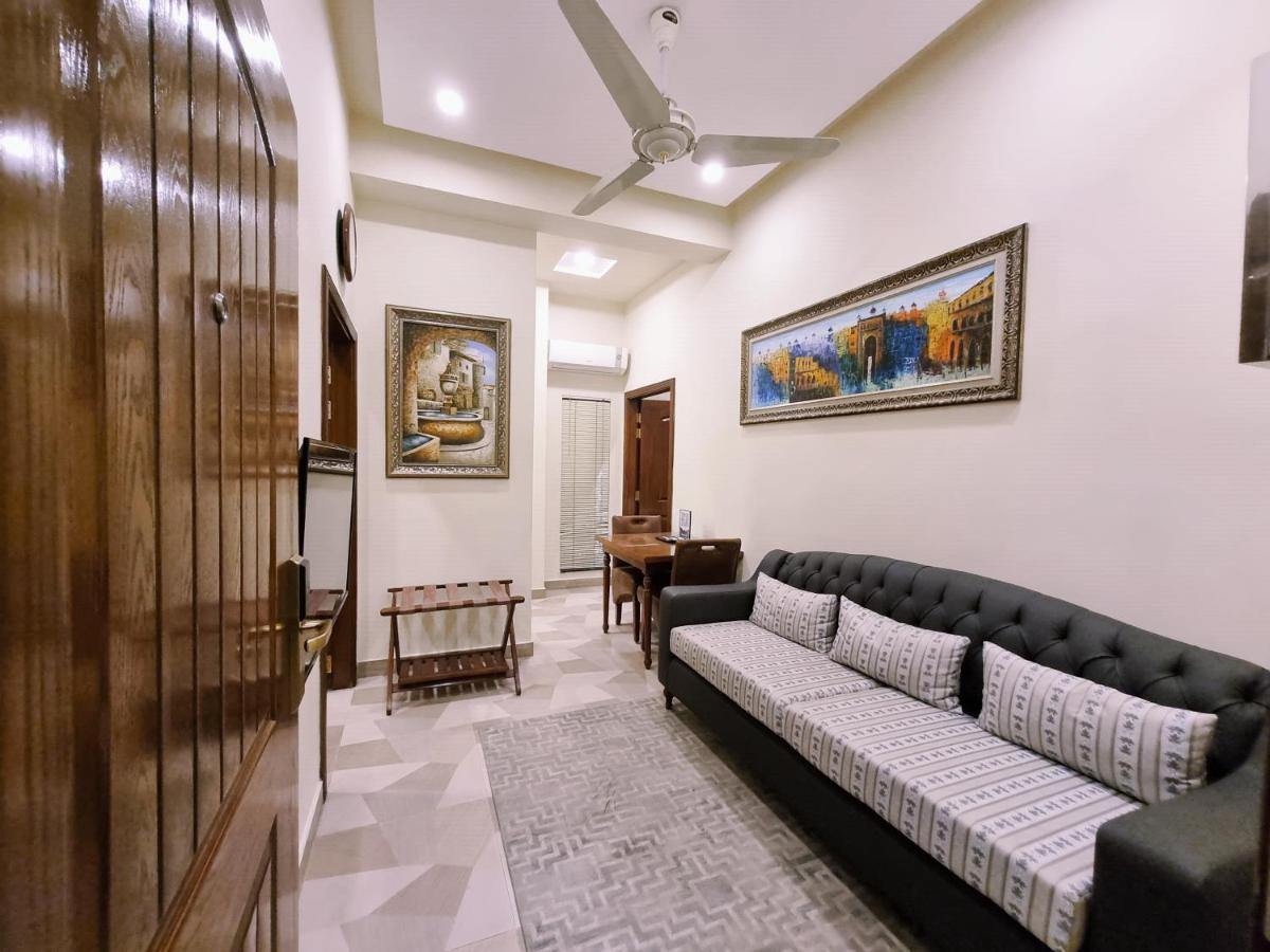 Hayyat Luxury Hotel Suites لاهور المظهر الخارجي الصورة