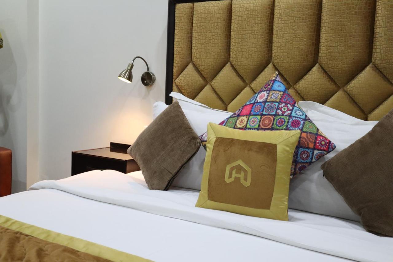 Hayyat Luxury Hotel Suites لاهور المظهر الخارجي الصورة