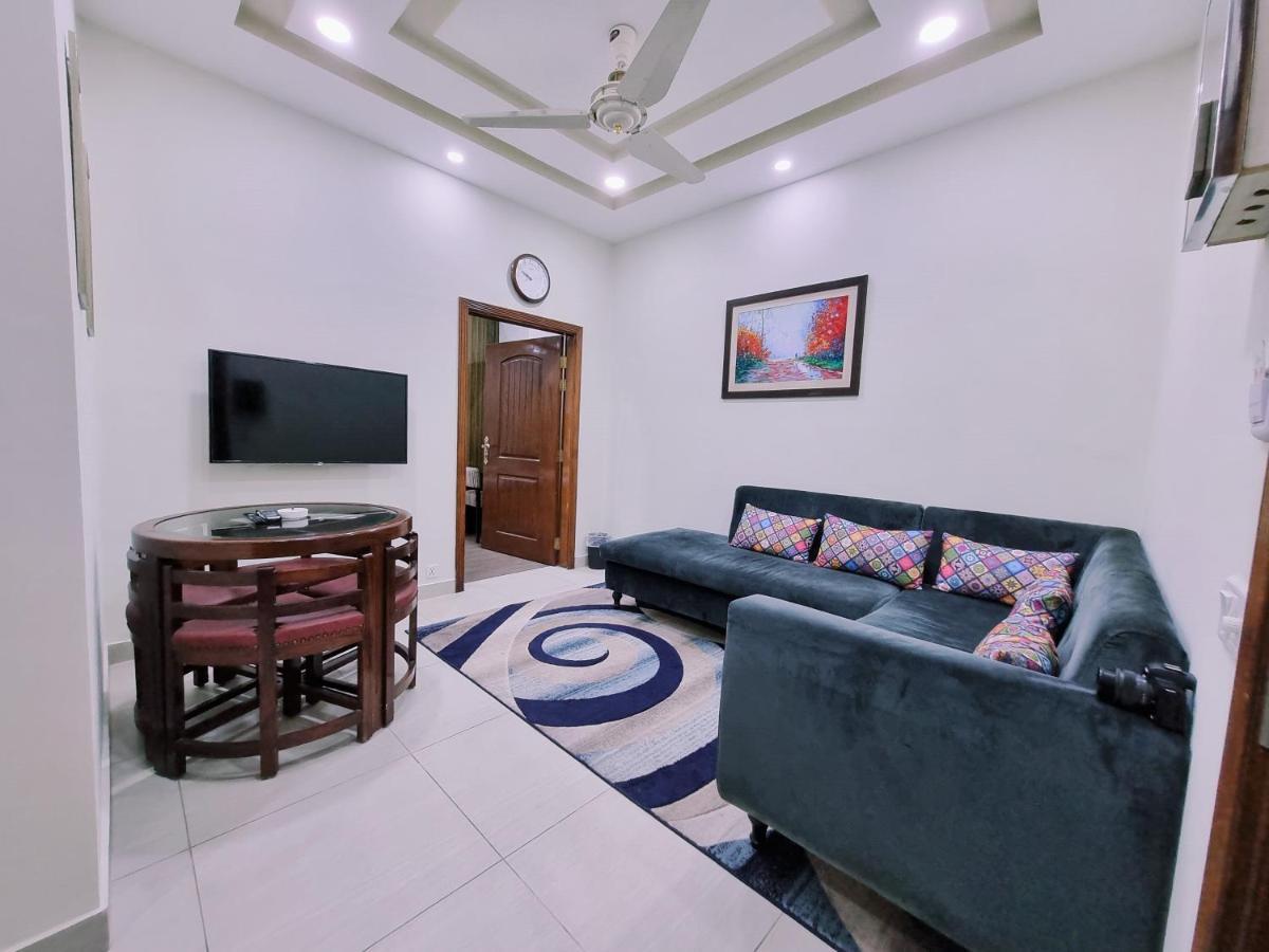 Hayyat Luxury Hotel Suites لاهور المظهر الخارجي الصورة