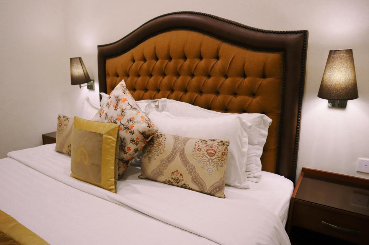 Hayyat Luxury Hotel Suites لاهور المظهر الخارجي الصورة