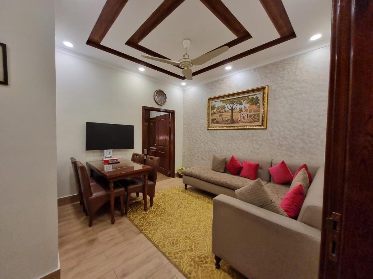 Hayyat Luxury Hotel Suites لاهور المظهر الخارجي الصورة